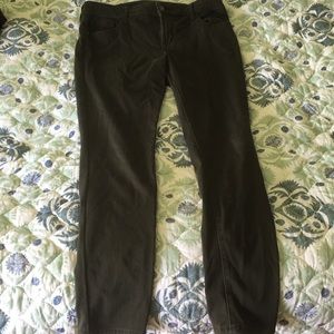 Old Navy Rockstar super skinnies (olive)